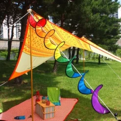 Online 1,6 m Pride Rainbow spiral vind spinner telt flag dekoration Flag & Vindposer