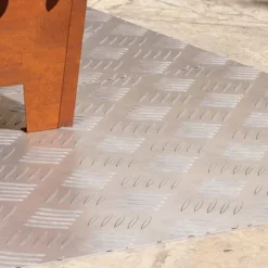 Pejse^Aluminium Checker Plader - Skridsikre Trappetrin | Farve: Sølv | Størrelse: 90x50 cm