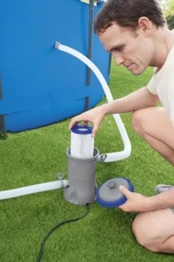 Best Bestway - svømmebassinpumpe - med filter - 2006 liter/time - grå Pool- & Spatilbehør