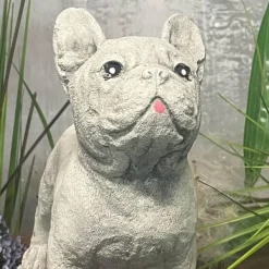 Hot Beton Bulldog - En smuk stående hundestatue til din have! Havedekorationer
