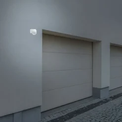 Bevægelsesdetektorer^BEVÆGELSES- OG SKUMØRINGSSENSOR 180° - UDENDØRS - IP44 - HVID - SENSOR 12m