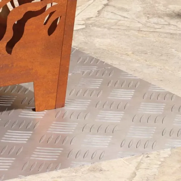 Discount Checker plader 2 stk. i aluminium - Skridsikre og vandafvisende | Størrelse: 70x40 cm | Farve: Sølv Pejse