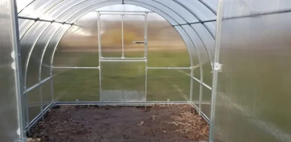 Online Drivhus KLASIKA RØR 3x12m (36m2) med fundamenter og 4mm polycarbonatbelægning Drivhus