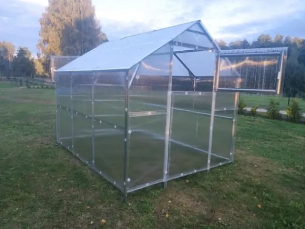 Baumera Drivhus^Drivhuse KLASIKA BERNARD 2,35x3 m med 6mm polycarbonat