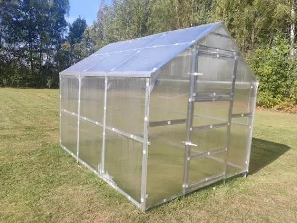 Outlet Drivhuse KLASIKA BERNARD 2,35x4 m med 6mm polycarbonat Drivhus