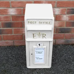 Postkasser & Brevindkast^Engelsk postkasse - hvid | Royal Mail Låst postkasse Bryllupsdekoration Dåpsdekorationer Havedekorationer Begivenheder Britisk