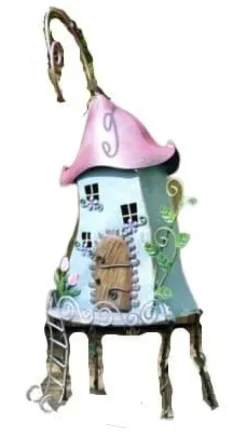 Til Fugle & Småvildt^Fairy Treehouse i metal og håndmalet