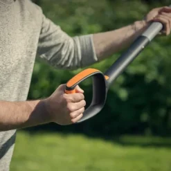 Fiskars Snerydning^Spade Xact Flerfarvet