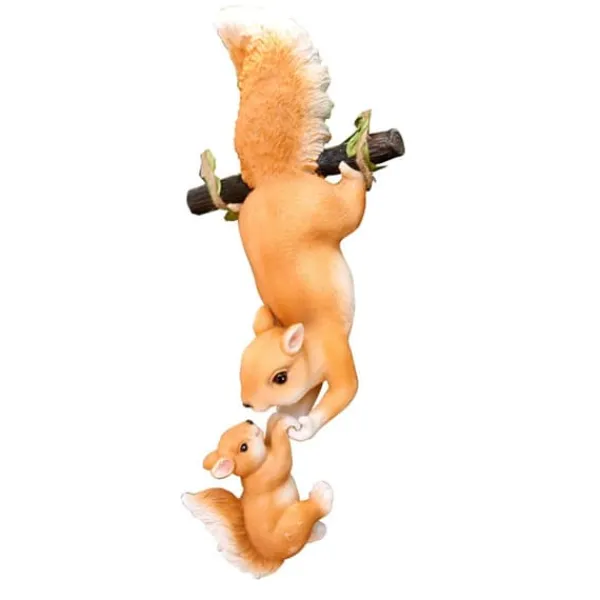 Havedekorationer^Have egern statuer Hængende baby forældre egern pryd harpiks egern figur indendørs udendørs have dyr statuer