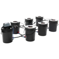 Kit Til Plante- & Urtedyrkning^Hydroponisk dyrkningsanlæg - DWC sæt med 7 spande - 20 l pr. spand - Luftpumpe EU-stik - Max løftehøjde 1,2 m - PP - Sort