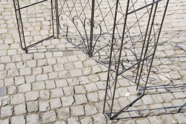 Discount Melissa Rose Arch with Gate - Handcrafted Iron Climbing Plant Support, Bronze Finish, 220cm Buer, Spalier, Lysthuse Uden Tag