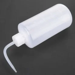500ml plastik vandflaske til sukkulenter med smal mund og skalamærke Vanding