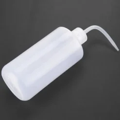 500ml plastik vandflaske til sukkulenter med smal mund og skalamærke Vanding