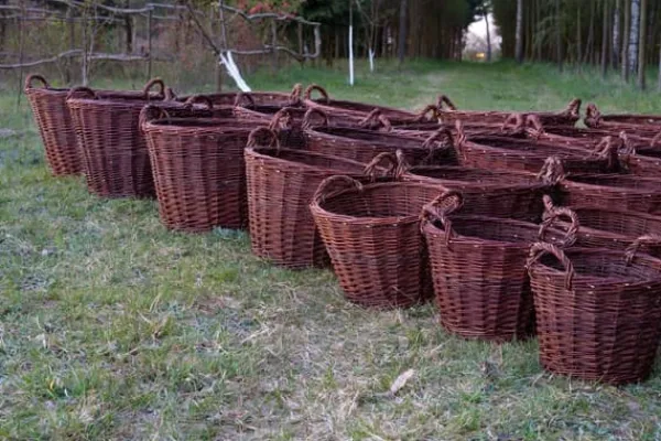 Havekurve^Mørk flettet gårdkurv til høst af frugt, grøntsager, kartofler, urtepotte, røgballon, 30 cm, uden indsats