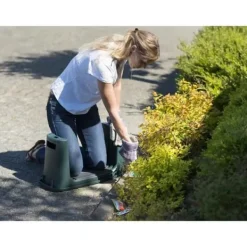 Støtte Med Hjul, Sæder & Knæbeskyttelse Til Havepleje^NATUR HDPE knäpall - 2 positioner: sittande och knäande - H 34 x 65,5 x 25 cm - Grön