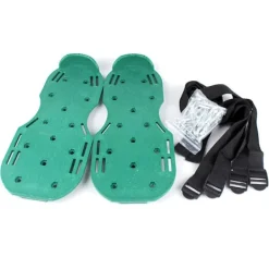 Havemaskiner^Plæneluftningssko - 1 par med 26 pigge