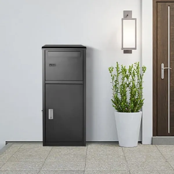 Clearance Postkasse 16,2" x 15,8" x 44" i galvaniseret stål med kode og tyverisikring. Vandtæt IPX3. Ideel til pakkelevering. Postkasser & Brevindkast