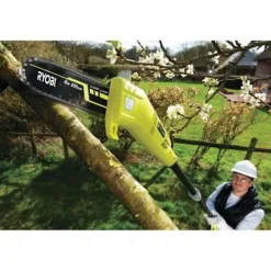 Ryobi Havemaskiner^- 750 W stangbeskærer - 20 cm føringsskinne hældet ved 15° - 10 m/s - 90 cm forlængerrør - føringsskinne hældet ved 15° - RPP750S