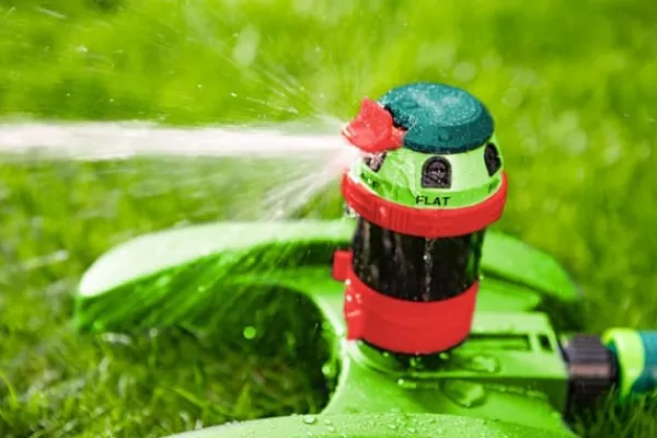 Vanding^Sektorsprinkler, 6-funktion med drev, justerbart område