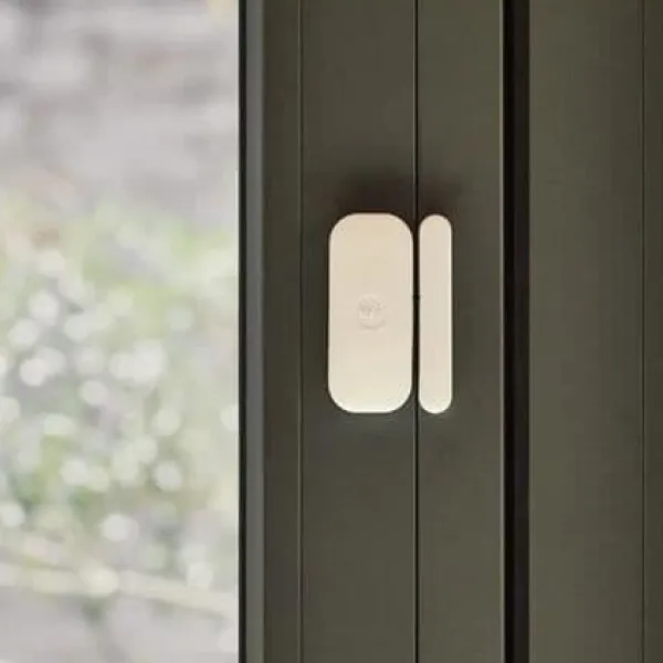 Hjemmealarmsystemer^Smart larmkit + utomhussiren - Ansluten - YALE - 4 tillbehör