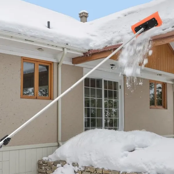 Snerydning^Snetagsrive - Tagskraber - Skumblad 45 cm - Teleskopskaft 2,25–5,62 m - Skridsikkert håndtag - Letvægts design - Til sne, blade og affald