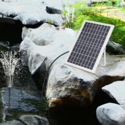Sale Solcelle fontænepumpe til dam/pool/akvarium - Vandpumpe Sæt - 10 W - 24 V Børsteløs - Max 1000 l/t - Dyser Medfølger - Plast - Sort Springvand & Damme
