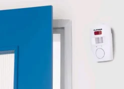 Hjemmealarmsystemer^Trådløs alarm + 2 fjernbetjeninger, høj alarm
