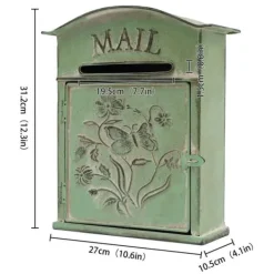 New Vintage udendørs postkasse - Vægmonteret - Metal - Sommerfugl- og blomstermønster - Rustik - Brevindkast 19,5×1,5 cm - 27×10,5×31,2 cm - Armygrøn Postkasser & Brevindkast